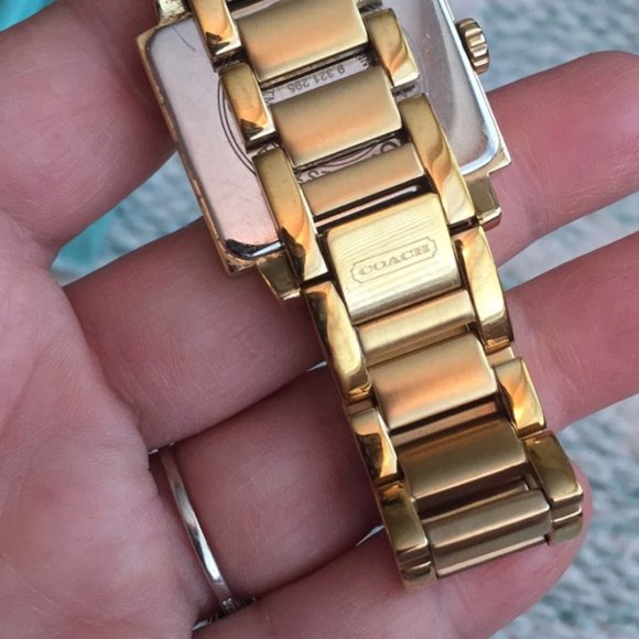Coach Watch - Picture 5 of 6